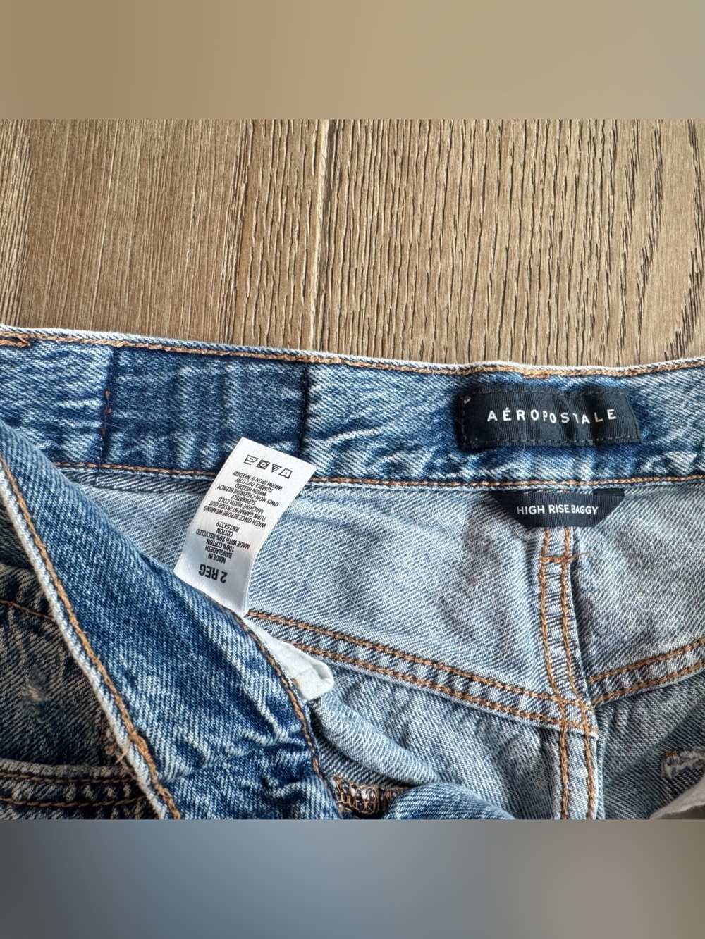 AÉROPOSTALE Blue High Rise Straight Leg Jeans Women’s Size 2 - Picture 3 of 4